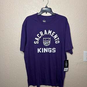Sacramento Kings 47 Brand NBA T-Shirt.  Size X.  New with tags